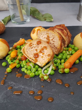 BUCHETTE DE POULET ET SA GARNITURE